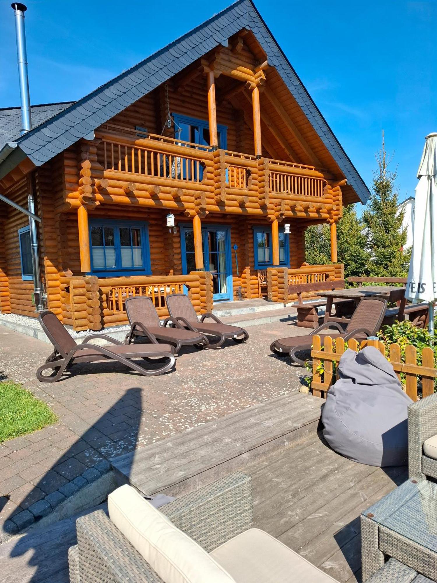 Muehlenblick Villa Медебах Екстериор снимка